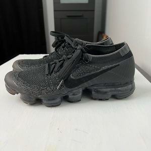 Womens/Mens Vapormax (Nike)